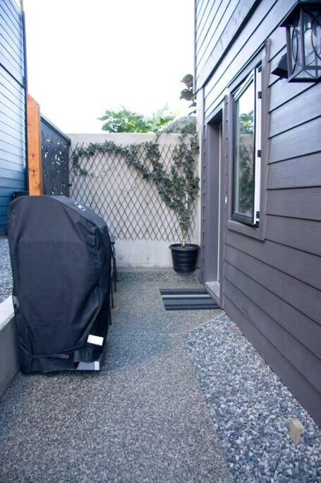 M&M'S Maple Bay Mountain Guesthouse - Licensed Duncan Extérieur photo