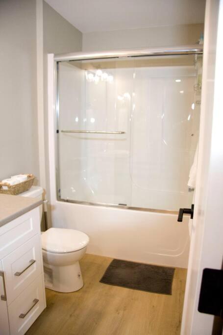 M&M'S Maple Bay Mountain Guesthouse - Licensed Duncan Extérieur photo